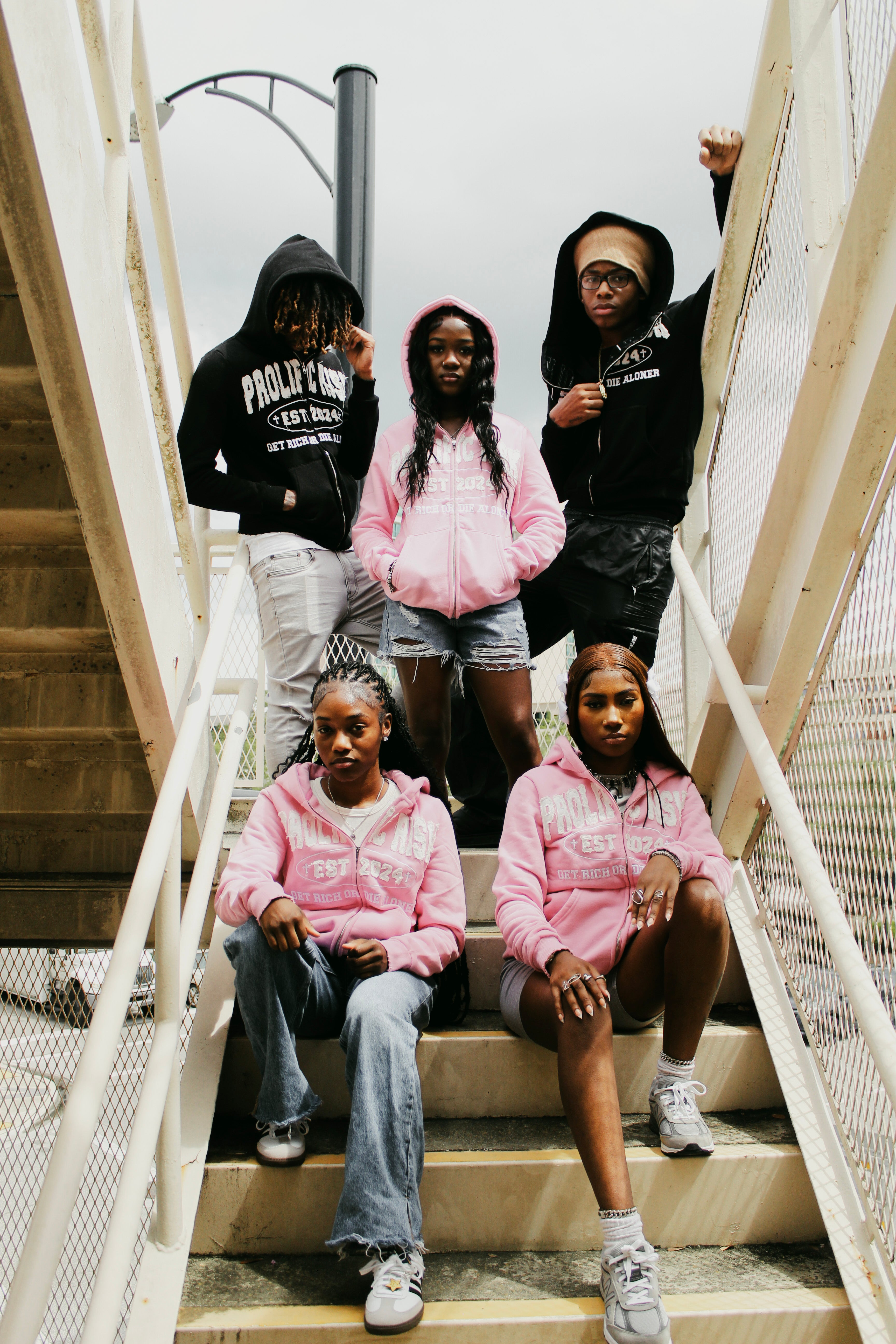 “GRDA” HEAVYWEIGHT ZIP UP.
