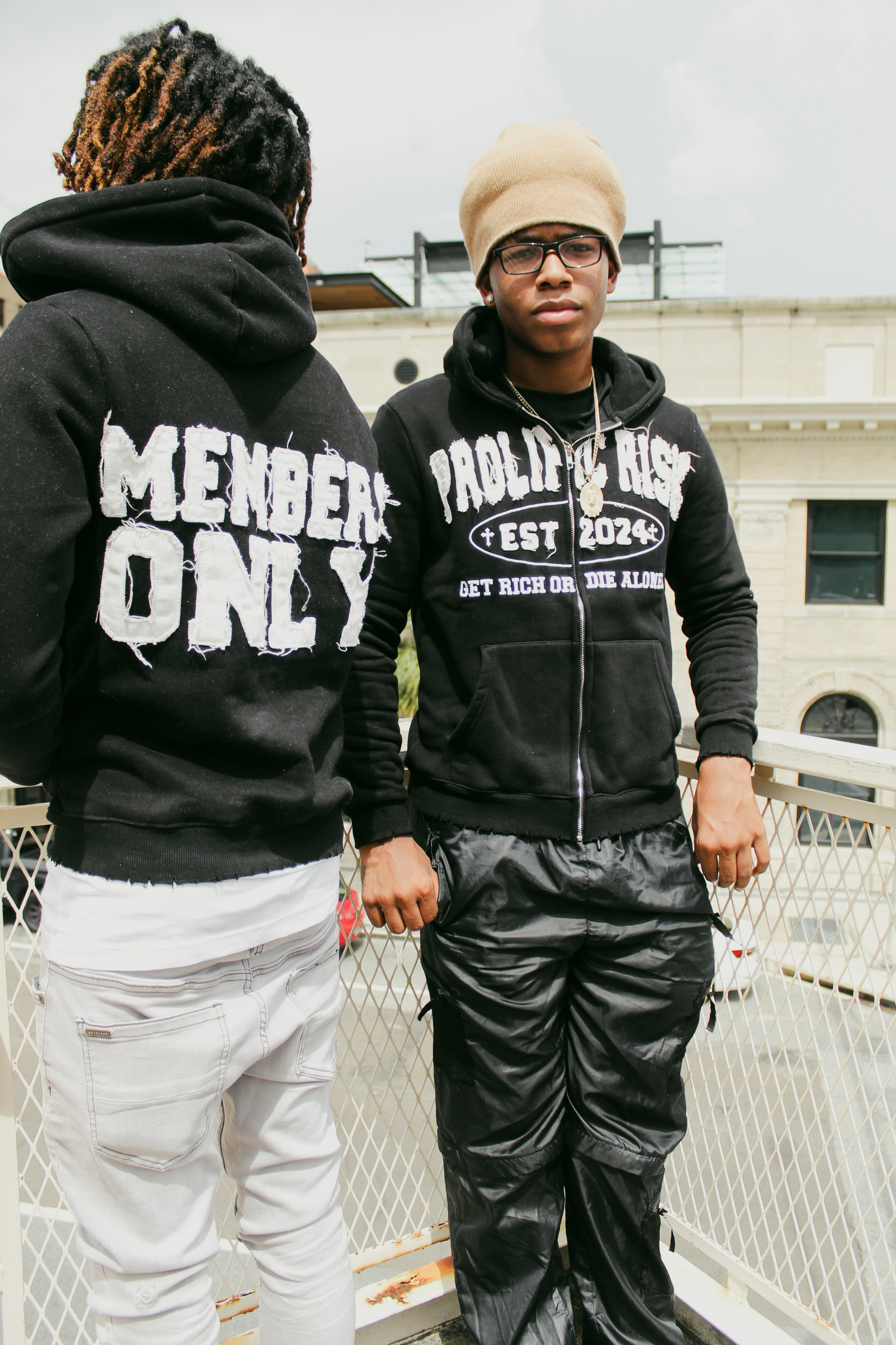 “GRDA” HEAVYWEIGHT ZIP UP.